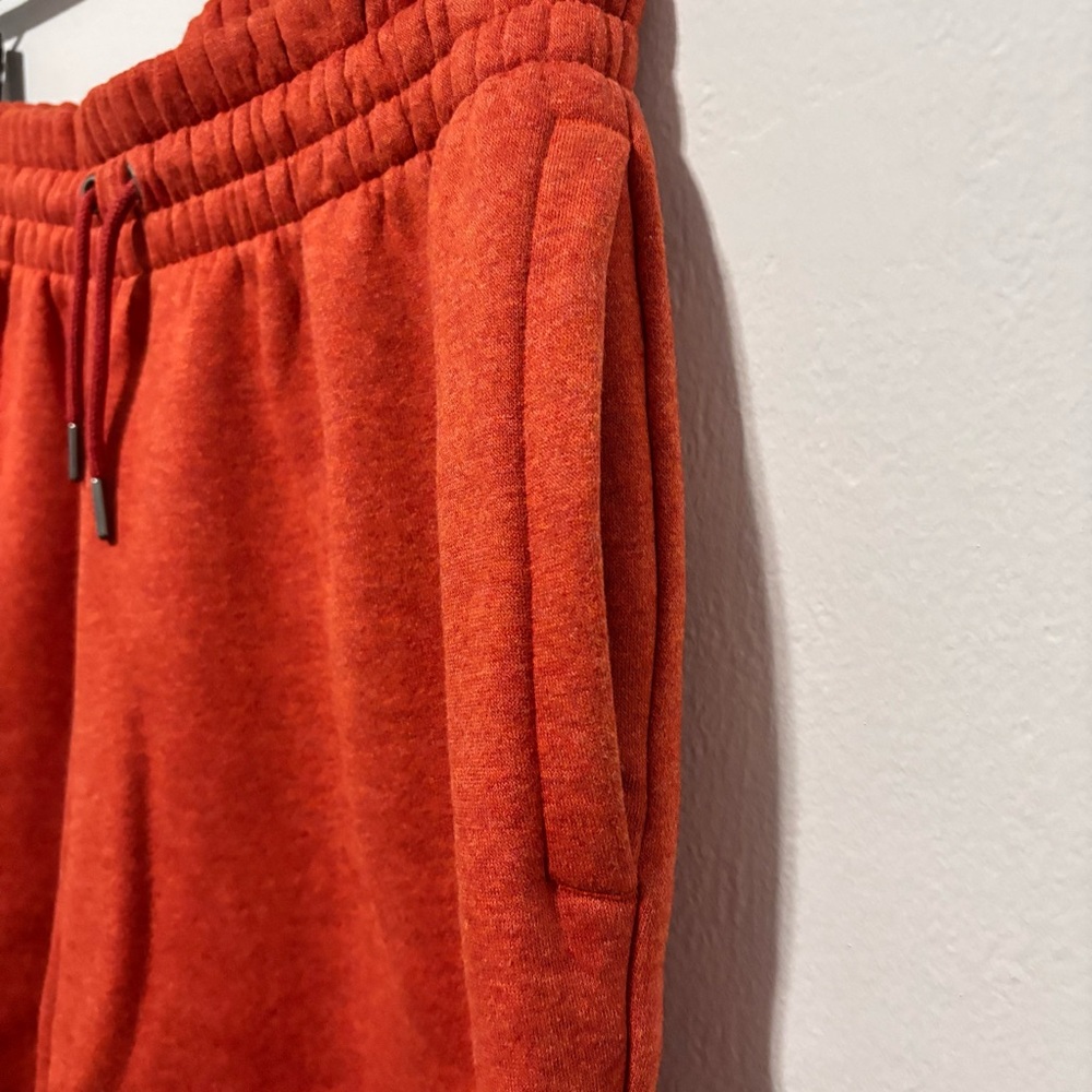 🆕 Under Armour Men's Burnt Orange Fleece Joggers - Picture 11 of 14